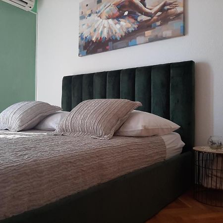 Guest House Zaninovic Hvar Town Exterior photo